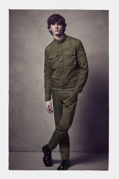 Look 43